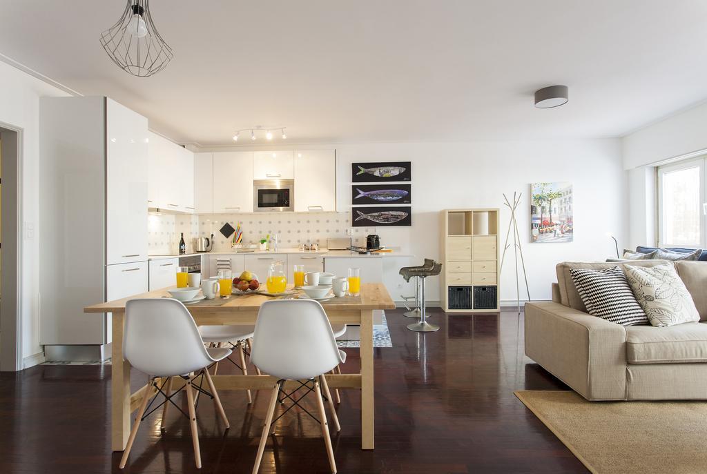 Joivy Superb 1-Bed Apt With Workspace And Terrace, Close To Avenida Da Liberdade Lisbon Exterior photo
